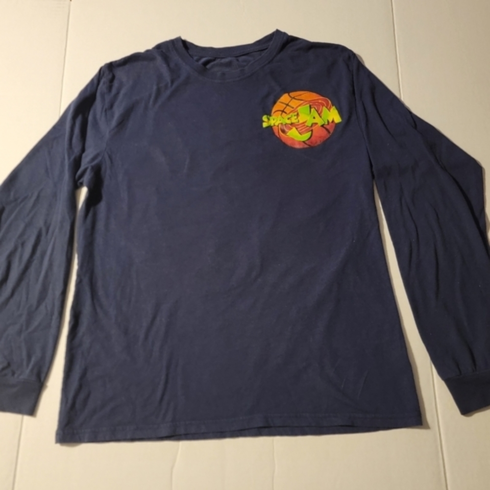 Space Jam Size Large Long‎ Sleeve Shirt